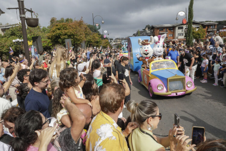 29_03_2025_Pascoa em Gramado2025_Parada de Pascoa. Foto Cleiton Thiele/SerraPress